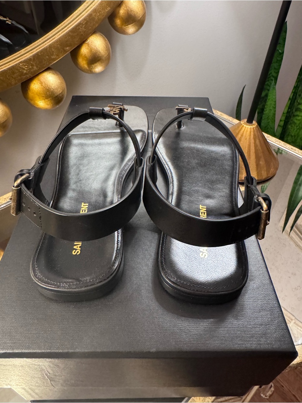 AUTHENTIC SAINT LAURENT
Leather Cassandre Sandals - Size EU 43 - Picture 5 of 9